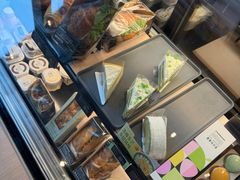 -星巴克(上海长宁来福士1F店)