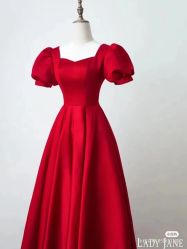 -Lady  Jane高端婚纱礼服馆