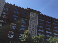 -新华1949文化金融创新产业园-停车场
