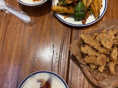 -云阿蛮云南生烫牛肉米线(奉贤路店)