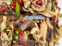 -四川小胡子海鲜(丁村万人海鲜广场店)