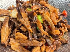 -雀舞云南菜(天津天河城购物中心店)