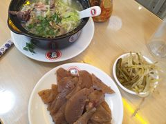 -闫家驴肉老店(华电一校店)