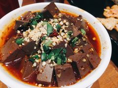 -炉小二铜锅牛蛙•川湘菜(三里屯店)
