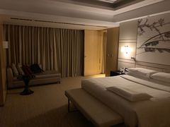 -上海宝华万豪酒店