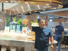-遇上西雅图多融合海鲜自助餐厅(中房金谊广场店)