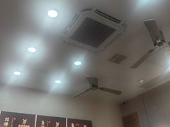 -江三王记牛杂馆(总店)