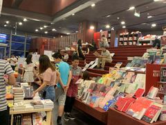 -当当梅溪书院(步步高梅溪新天地店)