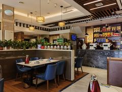 -梅飞酒家(名辉豪庭店)