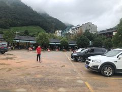 -安吉龙王山峡谷漂流