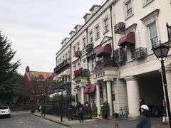 -钟书阁(松江泰晤士小镇店)