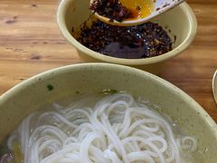 -老字号巴山酸菜米线(巴渝佳梦小区店)