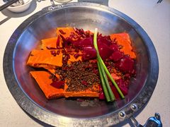 -茅草房·河畔园林火锅