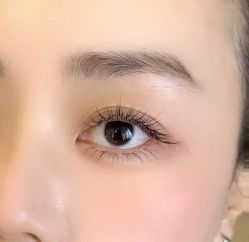 -爱美睫美甲会馆