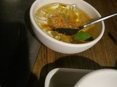 -龙巢盱眙龙虾·牛蛙·烧烤宵夜(八卦岭店)