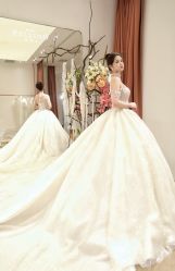 -派丽莫Pellimo原创设计婚纱品牌