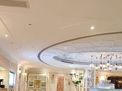 -麓湖国际水疗