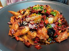 -有红鸡毛店·川菜(建设路店)