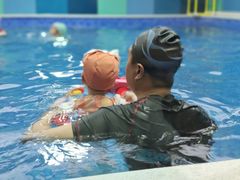 -Swim斯卫姆国际儿童游泳中心(红博中央公园店)