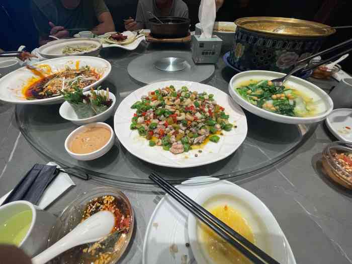 大蓉和·蓉和小厨(九方购物中心店)-"兜兜转转进了这家店,年年有鱼真