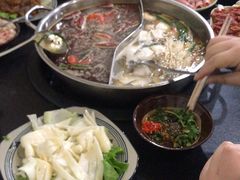 -重庆故事姊妹老火锅(财经学院店)