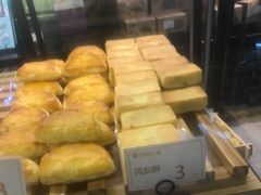 凤梨酥-昆明冠生园·蛋糕·面包(南强街店)