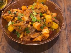 -有红鸡毛店·砂锅菜(抚琴夜市店)