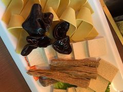 -晓宇重庆火锅(赛格国际购物中心店)