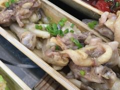 -胡须哥网红竹筒菜