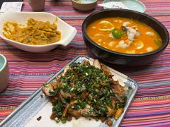 -香巴拉云南餐厅(华莱坞店)