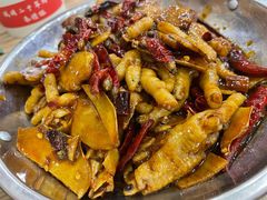 干锅姜辣凤爪-江城燕子大排档(江汉路步行街店)
