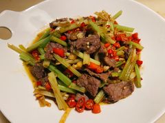 -佬麻雀·新湘菜(珠海金发购物中心店)