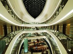 -上海滴水湖皇冠假日酒店