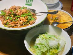 -费大厨辣椒炒肉(万家丽一店)