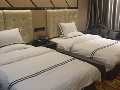 -丽江虎跳峡大酒店