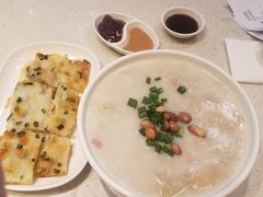 荔湾艇仔粥-香港新发烧腊茶餐厅(书城店)
