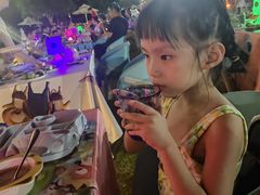 -水桶王国主题餐厅·聚会·生日派对·亲子活动·家庭套餐(亚龙湾希尔顿店)