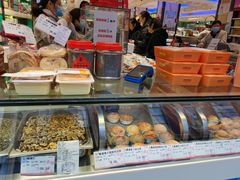 面包甜点陈列柜-泰康食品(南京东路店)