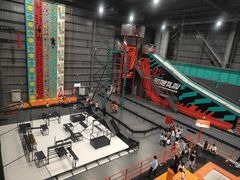 -极限PLAY运动娱乐新世界·团建派对潮玩休闲馆·室内蹦极高空游乐园