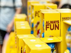 -m豆巧克力世界(上海世茂广场店)