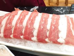 牛上脑肉-鲜货俚·现切牛肉·野生菌原生态火锅(西城永捷生活广场店)