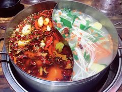 -乐山串串香老火锅(鼓楼店)