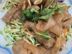 -一口猪海鲜浑锅·东北家常菜