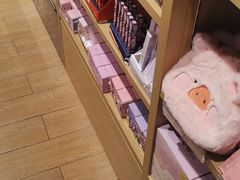 -九木杂物社(凯德大峡谷店)