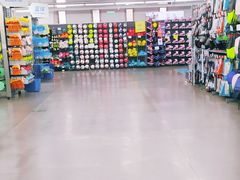 -迪卡侬(西三旗店)