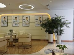 -华颜美口腔矫正·种植牙