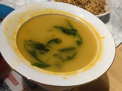 -渝信川菜 · 川味家常菜(财富购物中心店)