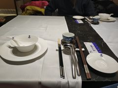 -红鼎豆捞·非遗鲍皇汤火锅(宝丰路店)