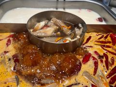 -尚尚仙·酸汤猪手·猪肚鸡火锅(华联万柳购物中心店)