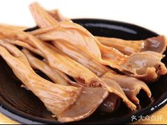 招牌鸭食管-绝味鸭脖(三潭路店)